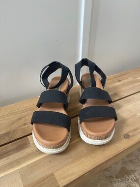 Steve Madden Bandi Wedge Black Elastic Strap Cork-Platform Sandals Size 8